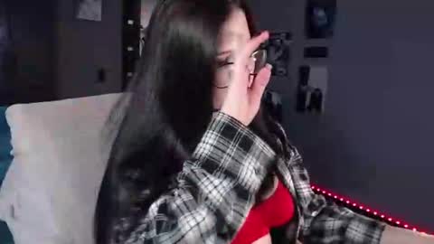 Snapshot of uminarin chatting on 12/16/24, 02:47 Julia online show from 12/16/24, 02:47