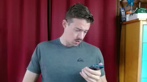 Snapshot of umphreak42 chatting on 12/14/25, 06:45 Andrew online show from 12/14/25, 06:45