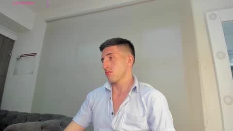 Un Slutty online show from 10/06/25, 07:11