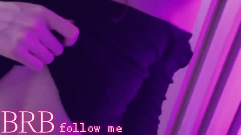 Una  online show from 01/25/25, 03:20