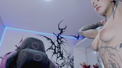 Elle Danielle  online show from 02/01/25, 06:21