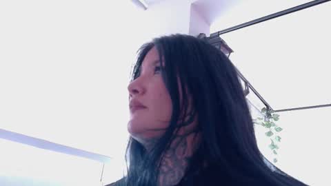 Snapshot of unatatuada chatting on 10/24/25, 07:43 Franchesca  online show from 10/24/25, 07:43