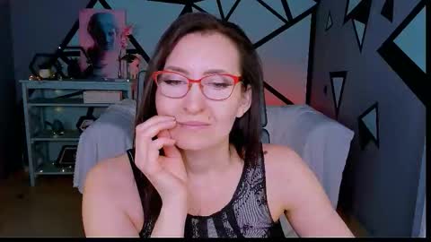 UnaTera online show from 02/09/26, 09:13