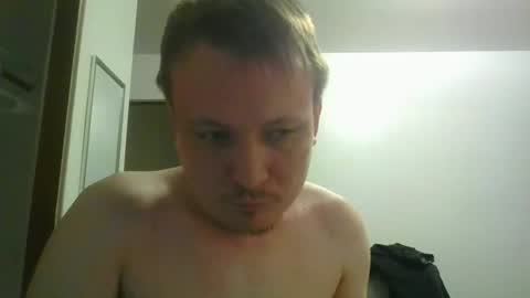 Snapshot of uncut929 chatting on 11/28/25, 01:30 uncut929 online show from 11/28/25, 01:30