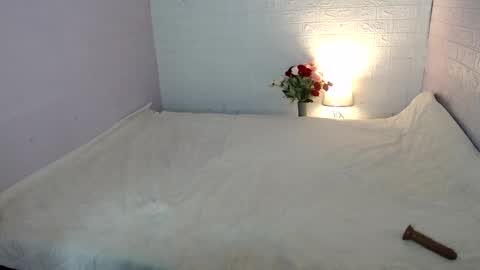 Snapshot of uncut_queen chatting on 03/10/26, 01:54 LOVELY JANE online show from 03/10/26, 01:54