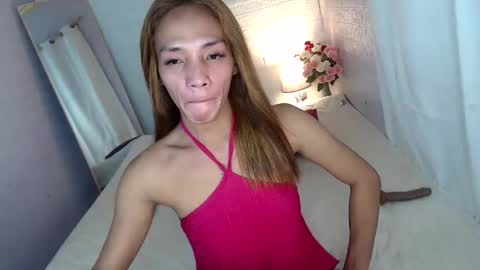 Snapshot of uncut_queen chatting on 03/10/26, 02:22 LOVELY JANE online show from 03/10/26, 02:22