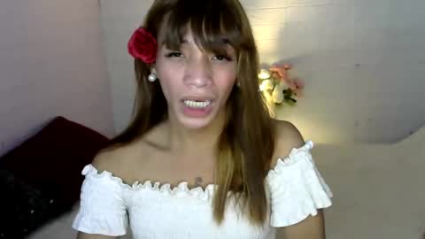 Snapshot of uncut_queen chatting on 03/26/26, 03:01 LOVELY JANE online show from 03/26/26, 03:01