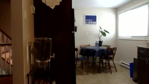 Snapshot of uncutabs123 chatting on 03/25/26, 08:15 Buzz Bigcock online show from 03/25/26, 08:15