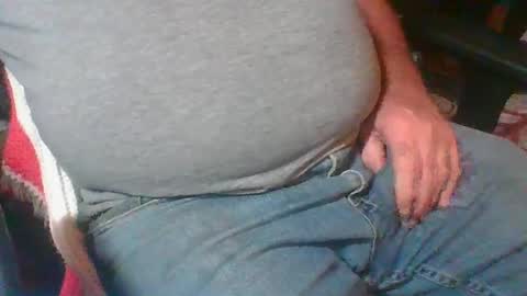 Snapshot of uncutmike7x5 chatting on 12/30/24, 12:00 uncutmike7x5 online show from 12/30/24, 12:00