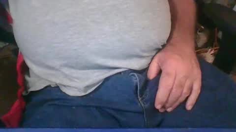 Snapshot of uncutmike7x5 chatting on 11/12/25, 08:41 uncutmike7x5 online show from 11/12/25, 08:41