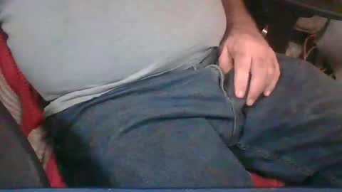Snapshot of uncutmike7x5 chatting on 11/14/25, 03:00 uncutmike7x5 online show from 11/14/25, 03:00
