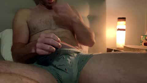 Snapshot of uncutnudist chatting on 02/21/25, 02:38 uncutnudist online show from 02/21/25, 02:38