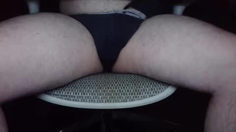 Under the desk online show from 01/05/26, 09:51