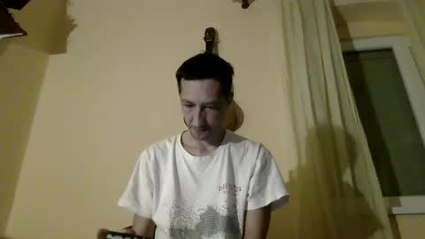 Snapshot of underguy19 chatting on 10/16/25, 08:43 underguy19 online show from 10/16/25, 08:43