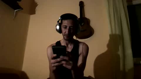 Snapshot of underguy19 chatting on 10/18/25, 08:31 underguy19 online show from 10/18/25, 08:31