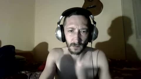 Snapshot of underguy19 chatting on 03/25/26, 09:43 underguy19 online show from 03/25/26, 09:43