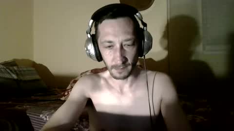 Snapshot of underguy19 chatting on 04/03/26, 09:02 underguy19 online show from 04/03/26, 09:02