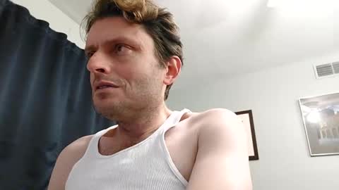 Snapshot of undress_me_ chatting on 12/30/24, 02:09 undress me online show from 12/30/24, 02:09