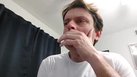 Snapshot of undress_me_ chatting on 01/24/25, 02:28 undress me online show from 01/24/25, 02:28