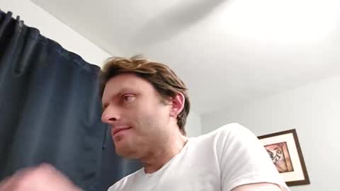 Snapshot of undress_me_ chatting on 01/27/25, 03:26 undress me online show from 01/27/25, 03:26