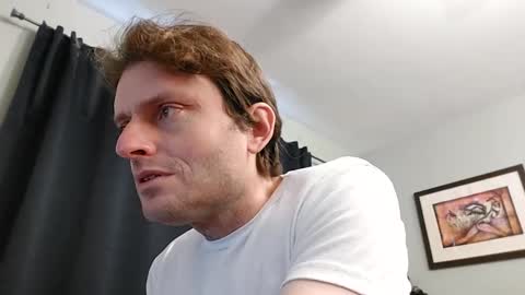 Snapshot of undress_me_ chatting on 02/19/25, 06:10 undress me online show from 02/19/25, 06:10