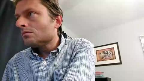 Snapshot of undress_me_ chatting on 09/15/25, 12:16 undress me online show from 09/15/25, 12:16