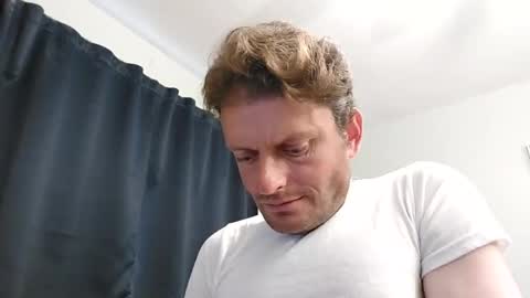 Snapshot of undress_me_ chatting on 09/21/25, 05:58 undress me online show from 09/21/25, 05:58