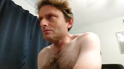 Snapshot of undress_me_ chatting on 10/19/25, 06:30 undress me online show from 10/19/25, 06:30