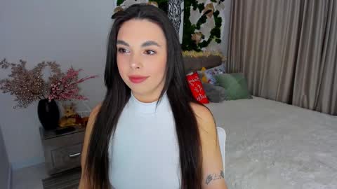 Snapshot of unforgettablestarfall chatting on 12/23/24, 07:30 Patricia online show from 12/23/24, 07:30