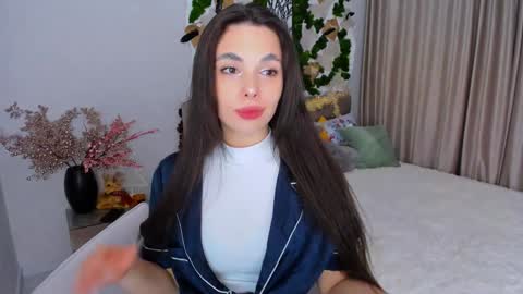 Snapshot of unforgettablestarfall chatting on 12/25/24, 02:14 Patricia online show from 12/25/24, 02:14