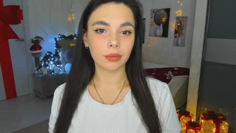 Snapshot of unforgettablestarfall chatting on 12/25/24, 04:00 Patricia online show from 12/25/24, 04:00