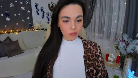 Snapshot of unforgettablestarfall chatting on 12/28/24, 07:22 Patricia online show from 12/28/24, 07:22