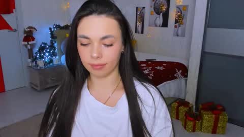 Snapshot of unforgettablestarfall chatting on 12/29/24, 11:18 Patricia online show from 12/29/24, 11:18