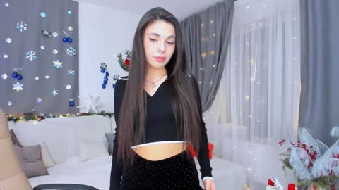 Snapshot of unforgettablestarfall chatting on 01/12/25, 10:23 Patricia online show from 01/12/25, 10:23