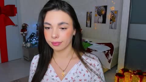 Snapshot of unforgettablestarfall chatting on 01/30/25, 06:32 Patricia online show from 01/30/25, 06:32