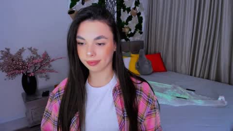 Snapshot of unforgettablestarfall chatting on 02/03/25, 01:52 Patricia online show from 02/03/25, 01:52