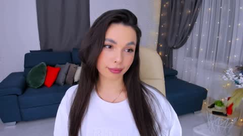 Snapshot of unforgettablestarfall chatting on 02/08/25, 10:29 Patricia online show from 02/08/25, 10:29