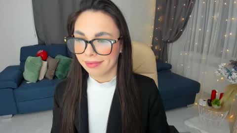 Snapshot of unforgettablestarfall chatting on 02/18/25, 04:15 Patricia online show from 02/18/25, 04:15