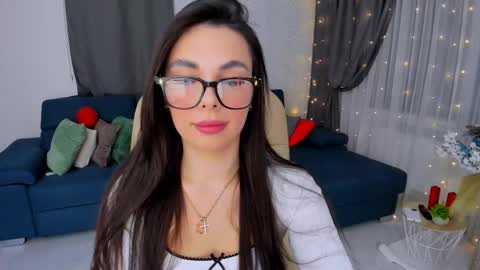 Snapshot of unforgettablestarfall chatting on 02/20/25, 01:25 Patricia online show from 02/20/25, 01:25