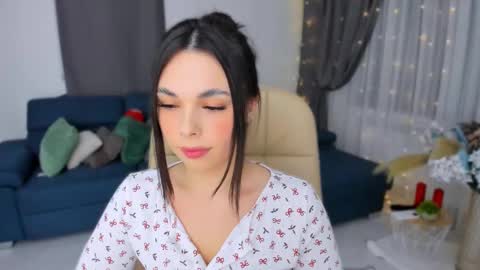 Snapshot of unforgettablestarfall chatting on 02/22/25, 07:47 Patricia online show from 02/22/25, 07:47