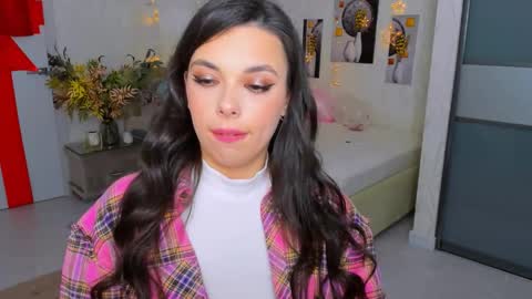 Snapshot of unforgettablestarfall chatting on 02/23/25, 11:25 Patricia online show from 02/23/25, 11:25