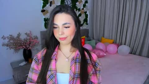 Snapshot of unforgettablestarfall chatting on 03/02/25, 10:48 Patricia online show from 03/02/25, 10:48