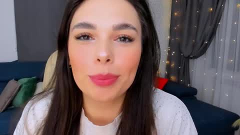 Snapshot of unforgettablestarfall chatting on 03/06/25, 07:32 Patricia online show from 03/06/25, 07:32