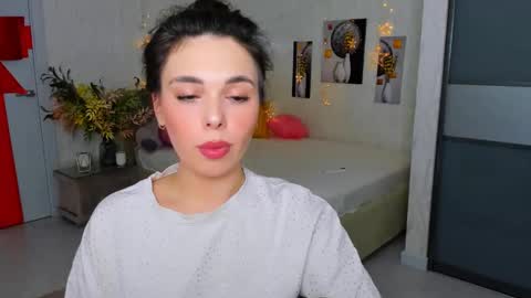 Snapshot of unforgettablestarfall chatting on 03/12/25, 07:28 Patricia online show from 03/12/25, 07:28