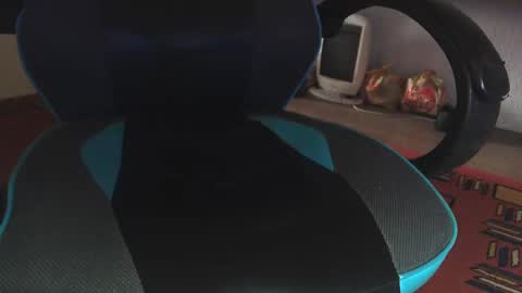 Snapshot of ungcouple21 chatting on 12/06/24, 01:22 ungcouple21 online show from 12/06/24, 01:22