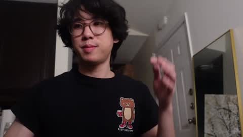 Snapshot of unhingedwang chatting on 01/19/25, 02:04 wang online show from 01/19/25, 02:04