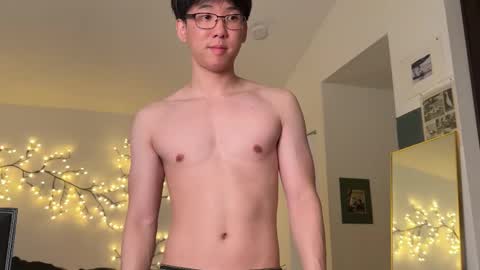 Snapshot of unhingedwang chatting on 09/20/25, 12:11 wang online show from 09/20/25, 12:11