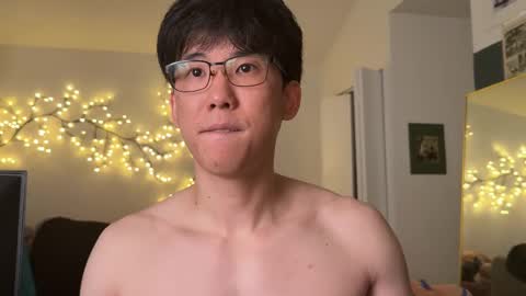 Snapshot of unhingedwang chatting on 09/21/25, 12:12 wang online show from 09/21/25, 12:12