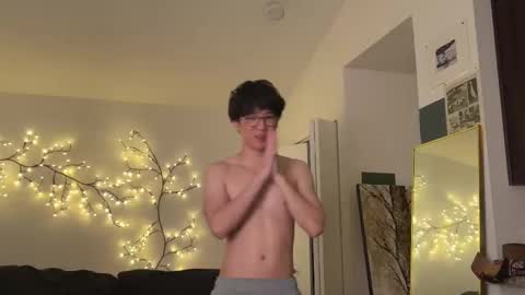 Snapshot of unhingedwang chatting on 11/09/25, 12:09 wang online show from 11/09/25, 12:09