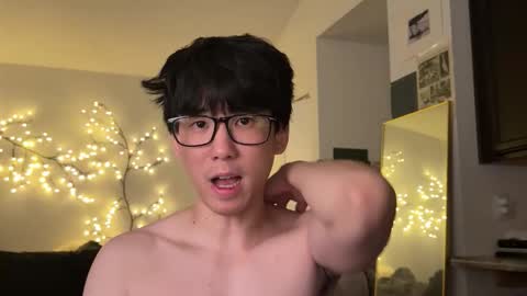 Snapshot of unhingedwang chatting on 12/21/25, 03:35 wang online show from 12/21/25, 03:35